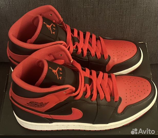 Кроссовки Nike air Jordan 1 Mid, EU 42, оригинал