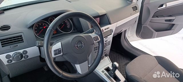 Opel Astra 1.8 AT, 2010, 115 000 км объявление продам