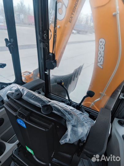 Экскаватор-погрузчик CASE 695 SV, 2024