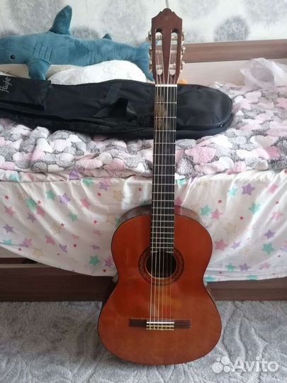 Классическая гитара yamaha c40