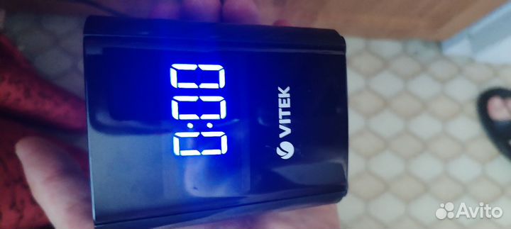 Часы с радио Vitek