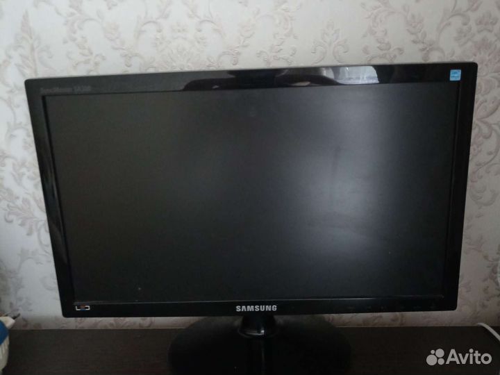 Монитор Samsung syncmaster sa300
