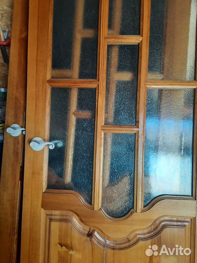 Двери межкомнатные деревянные