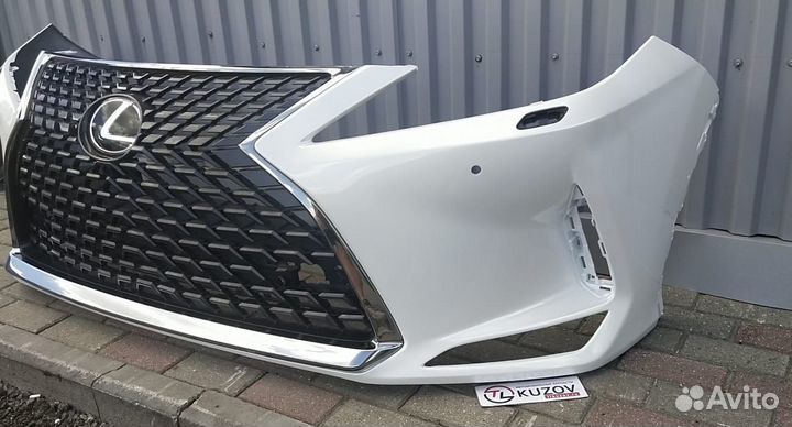 Бампер Lexus RX с решеткой радиатора белый 19-23