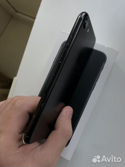iPhone 7, 32 ГБ