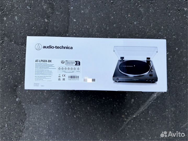 Проигрыватель винила Audio-technica AT-LP60X