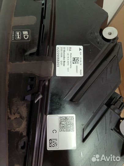 Правая фара Mercedes S class 2020