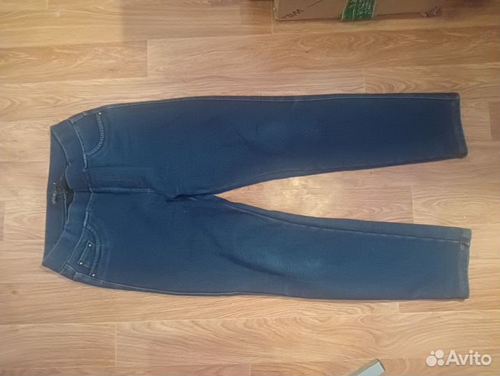 Джинсы несколько