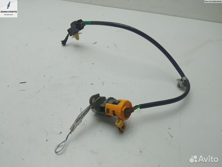 Личинка замка на Hyundai Trajet