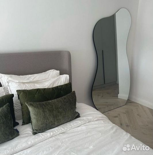 Зеркало напольное