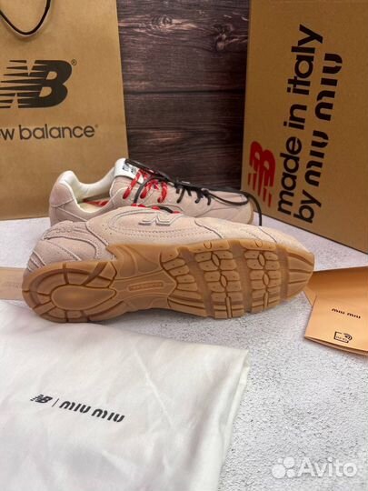 Кроссовки New Balance 530 Miu Miu