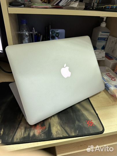 Apple MacBook Air 13 2015 Core i5/8/256/435цикл