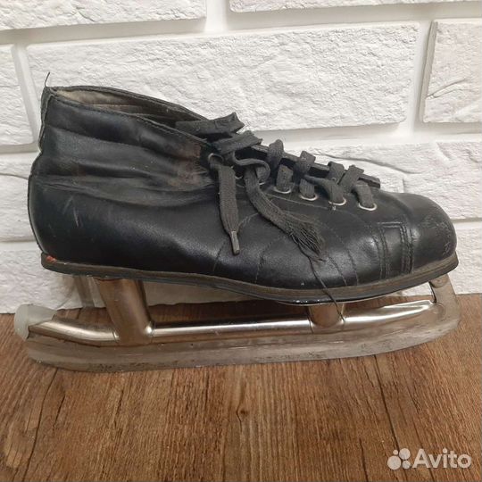 Раритетные хоккейные коньки 39 р-р