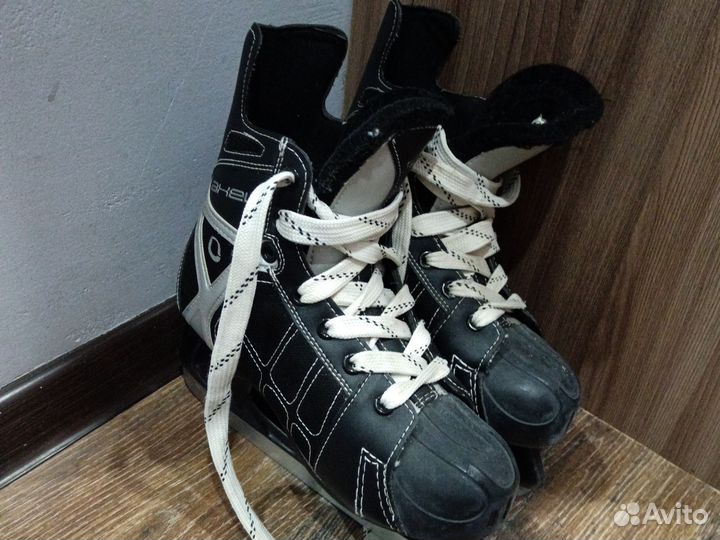 Коньки хоккейные детские