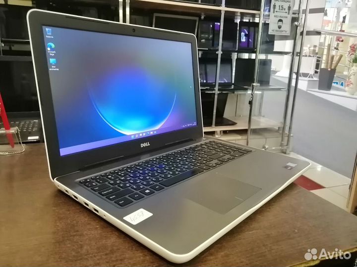 Ноутбук dell P66F001 на Windows 11