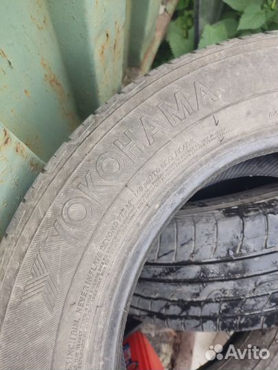 Yokohama A043 215/60 R16