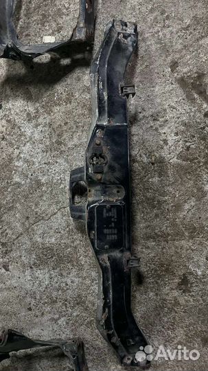 Телевизор Mercedes w202