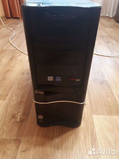 Корпус компьютерный Thermaltake Swing