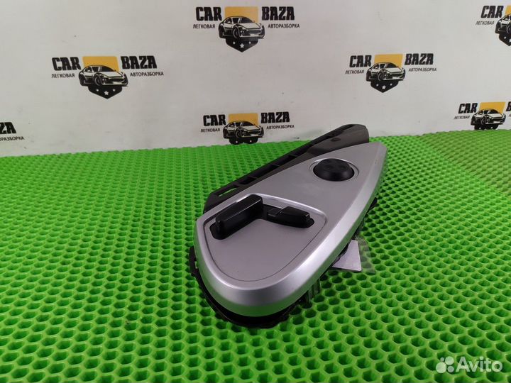 Блок управления сиденьем передним правым R