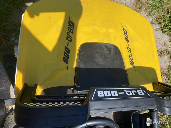 Детская машина на аккумуляторе с пультом