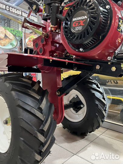Снегоуборочная машина Honda