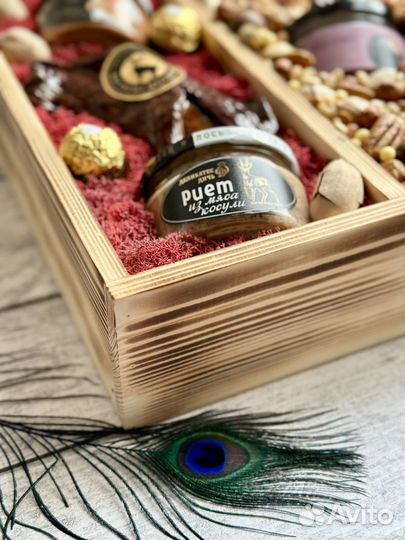 Подарочный набор для женщин на 8 марта