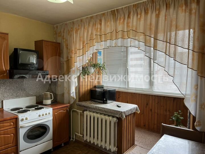 3-к. квартира, 80,5 м², 10/10 эт.