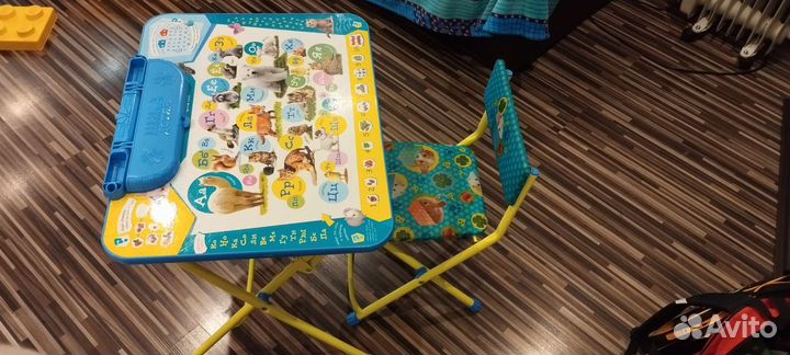 Детский столик и стульчик