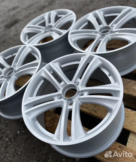 Литые диски R17 5x108