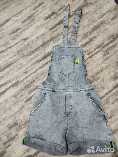 Джинсовый комбинезон для девочки