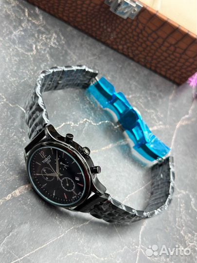 Кварцевые мужские часы Tissot с хронографом
