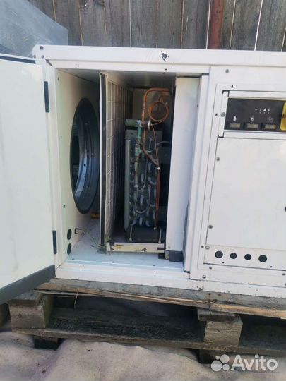 Осушитель воздуха для бассейна Dantherm CDP 75
