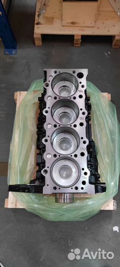 Двигатель новый Isuzu 4hk1 Nqr90/ Npr75 шорт блок