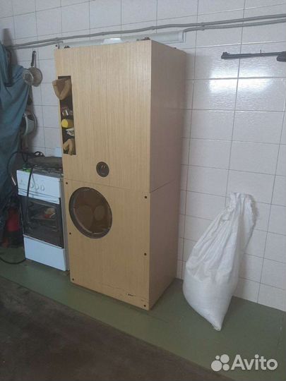 Продам корпус. Колонки без динамиков