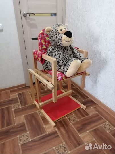 Детский стол и стул для кормления