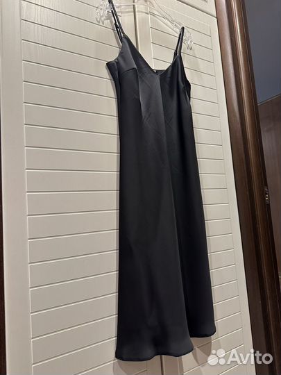 Атласное платье новое