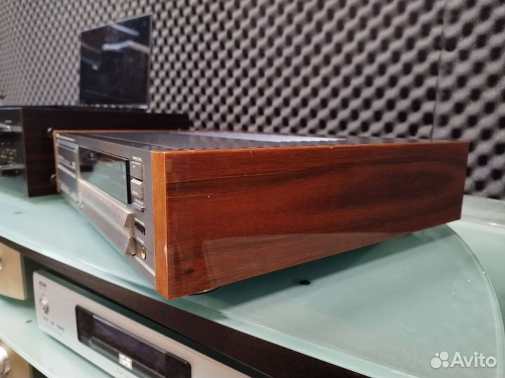 CD Проигрыватель Yamaha CDX-2000