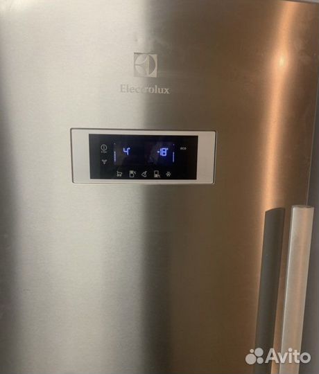 Холодильник electrolux