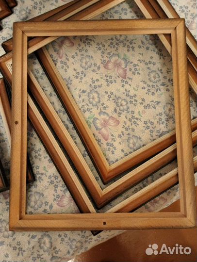 Рамки для фото и картин