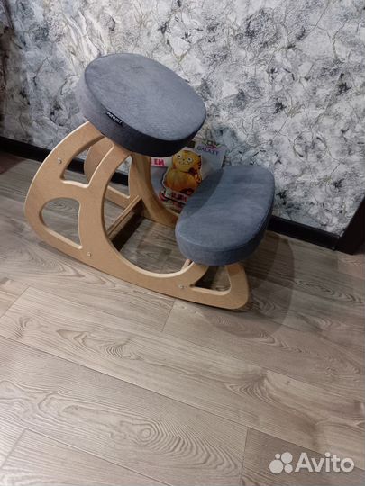 Коленный стул