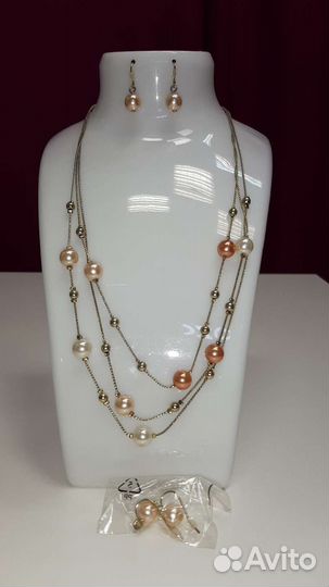 Набор- колье и две пары сережек