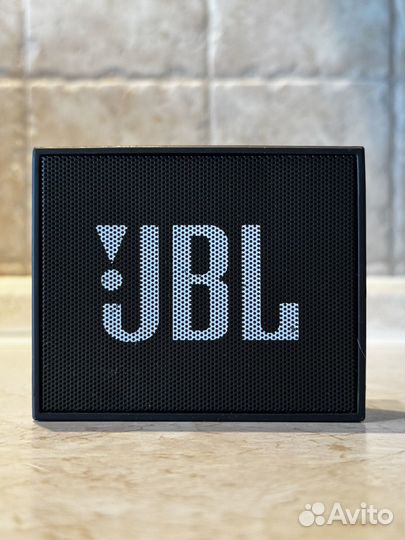 Колонка jbl go