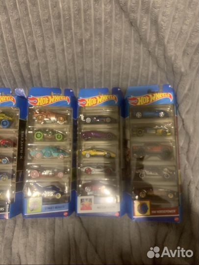Hot wheels набор машинок