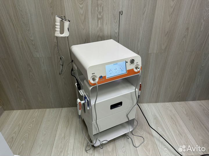 Аппарат коррекции фигуры Indiba Aktiv Ret Cet 448 индиба Обучение