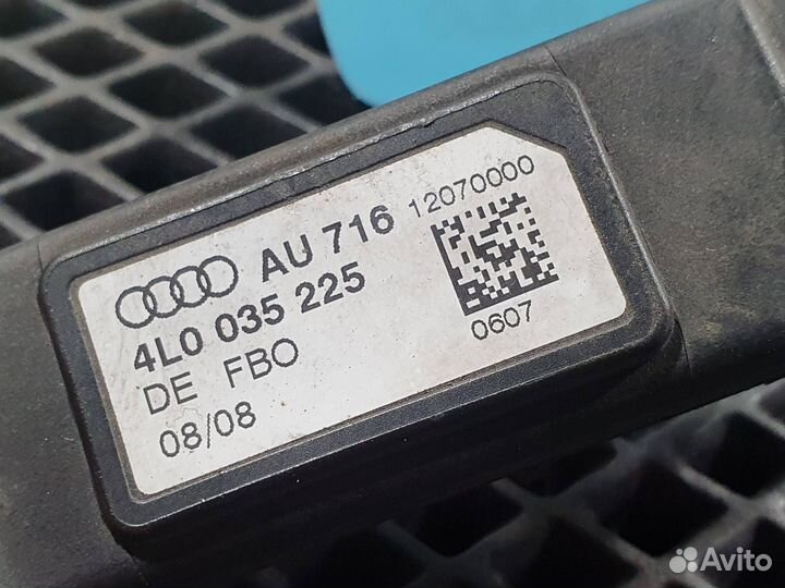 Антенна на крыше Audi Q7 4L 2008 4L0035225