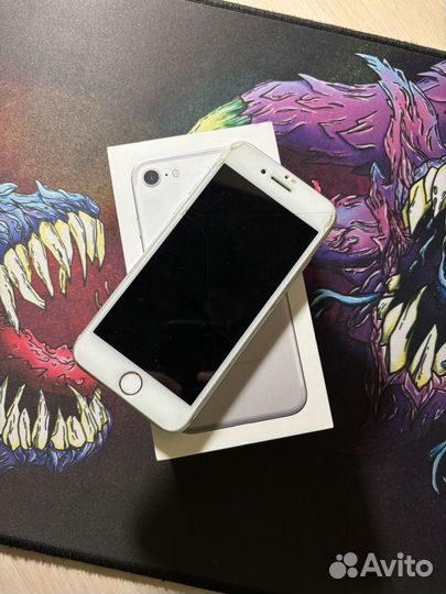 iPhone 7, 32 ГБ