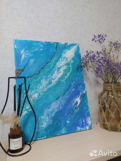 Картина в технике флюид арт