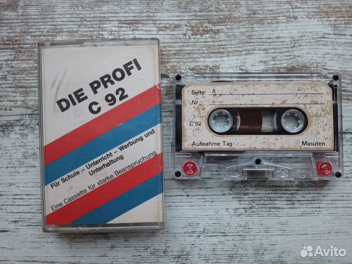 Кассета с записью