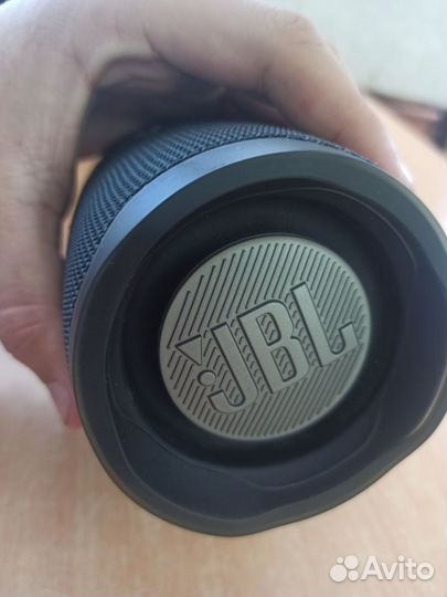 Колонка jbl charge 4