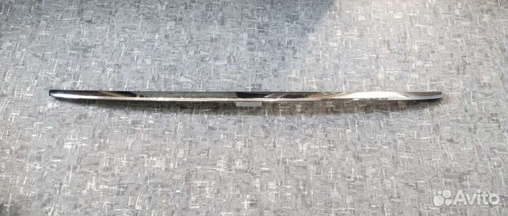 Молдинг переднего бампера хром Highlander 2012